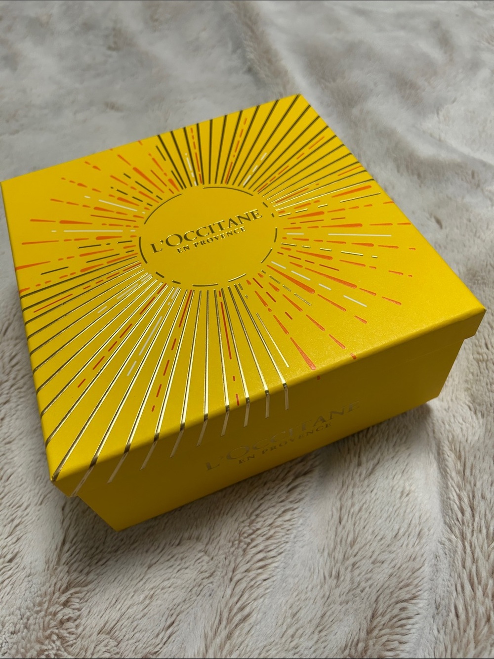 L’Occitane empty box - Picture 2 of 10